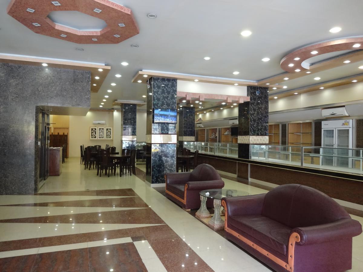 Hotel Sky Towers Karachi Exterior foto